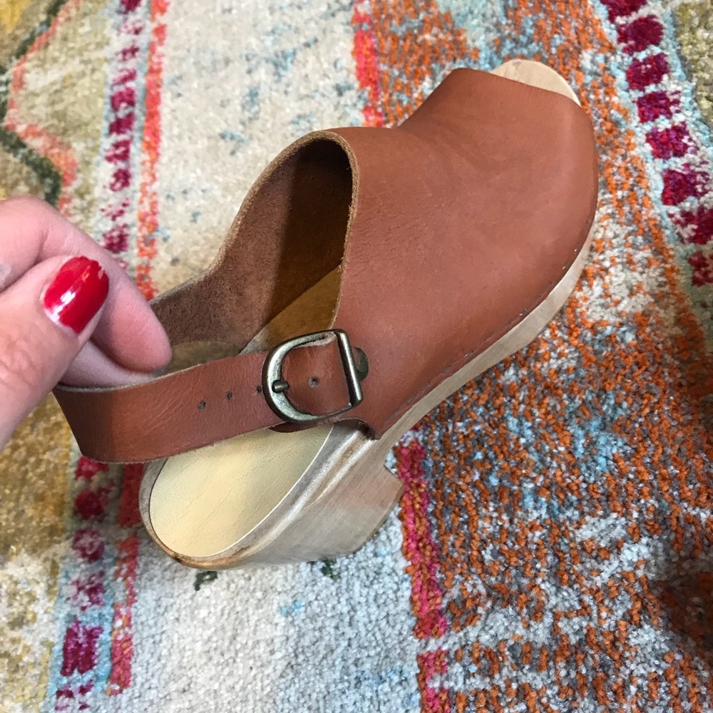 Sven size 39 platform clogs